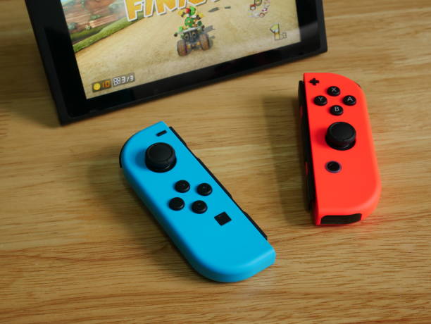 does nintendo switch come with games?
